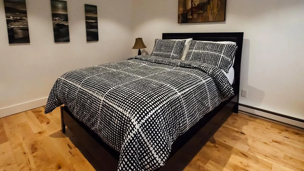 Triplex Carriage House Apartment New York